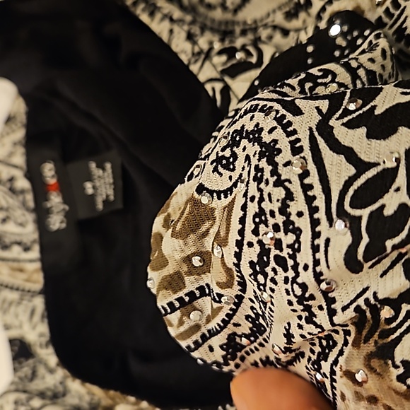 Beautiful Style&Co formal beaded and stretch top - Picture 6 of 6